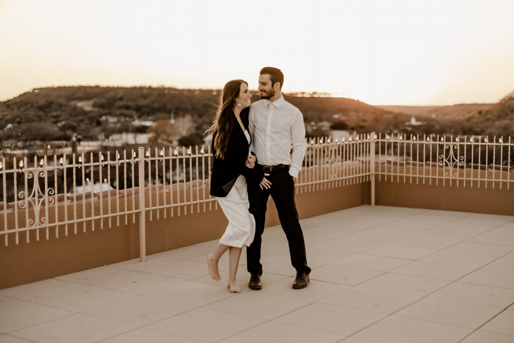 engagement photos on a rooftop