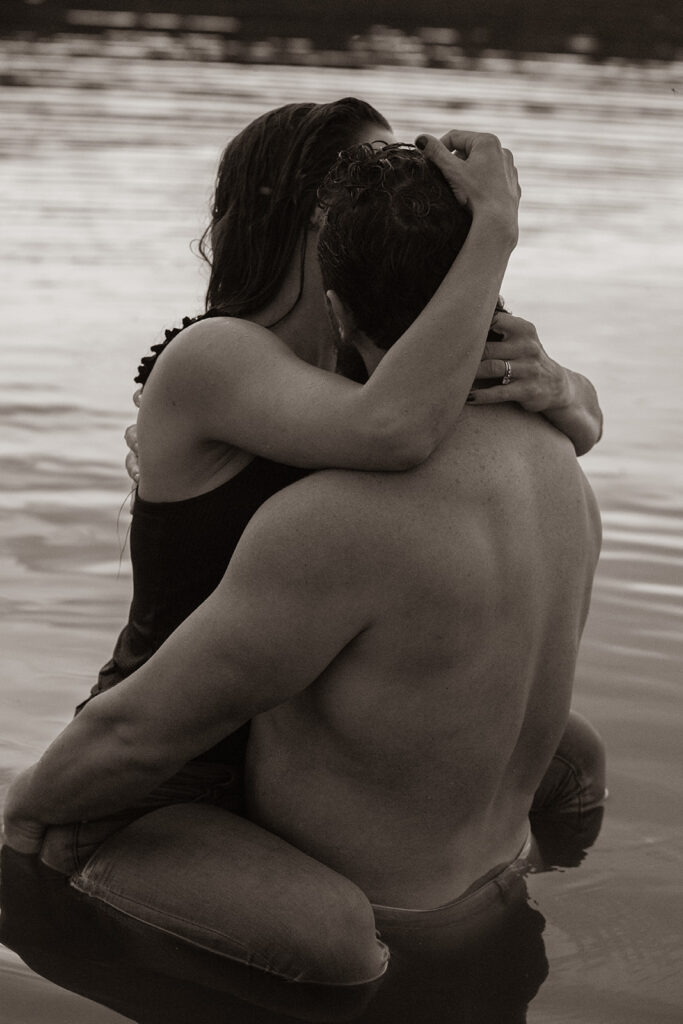 Sexy Couples Photoshoot in Water 